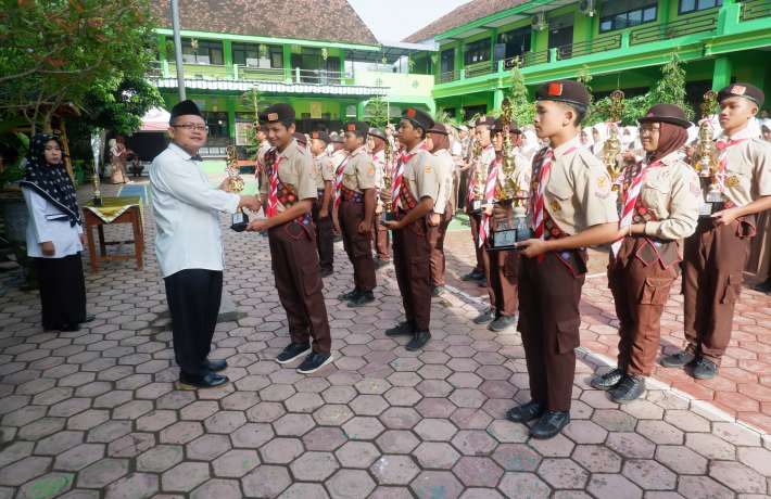 MTsN 4 - Selamat Datang di Madrasah Tsanawiyah Negeri 4 Trenggalek